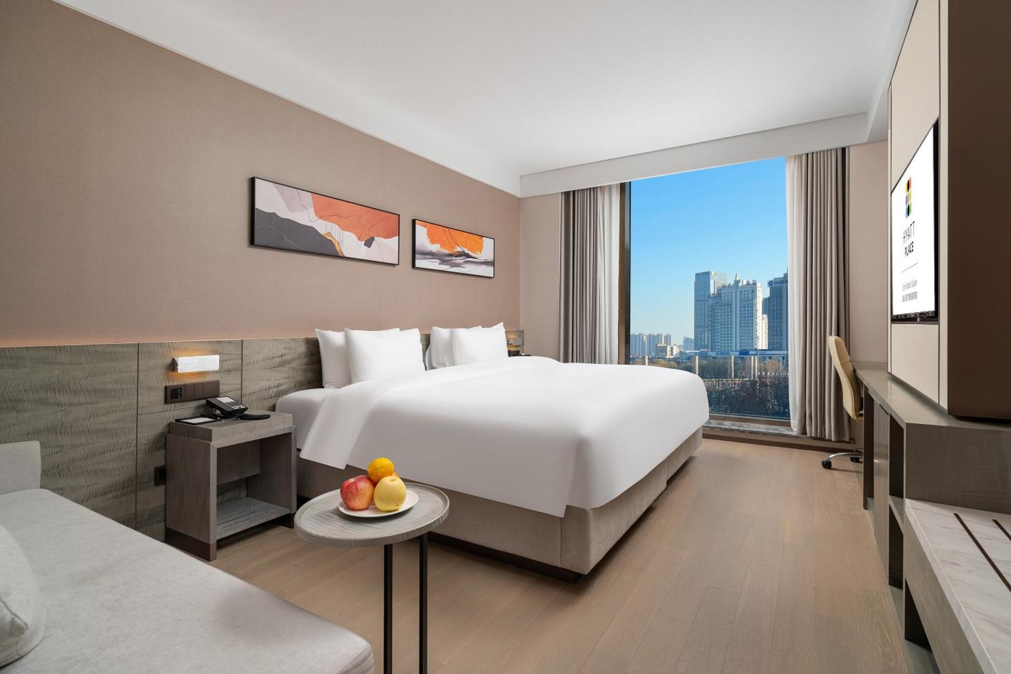 Hyatt Place Linyi People Square Bagian luar foto