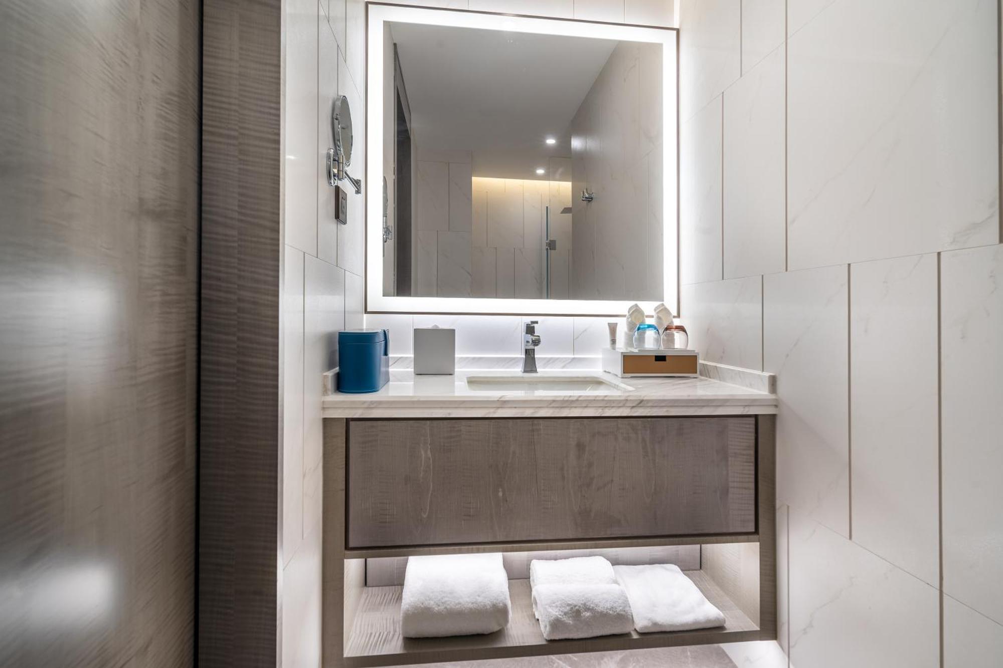 Hyatt Place Linyi People Square Bagian luar foto